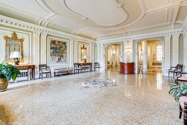 Photo - 2022 Columbia Rd NW