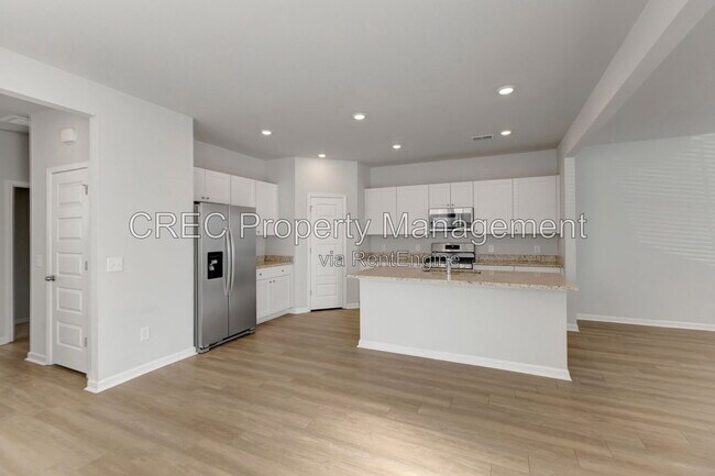 Photo - 1465 Central Ave