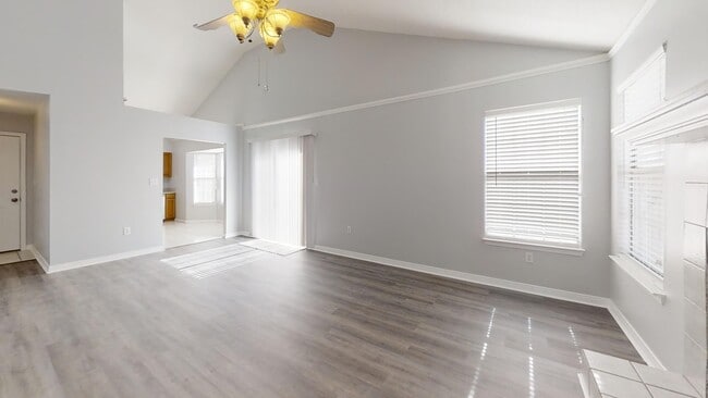 Photo - 1922 Heartland Dr