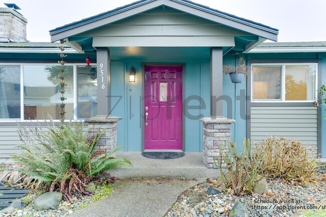 Photo - 9516 Holly Dr