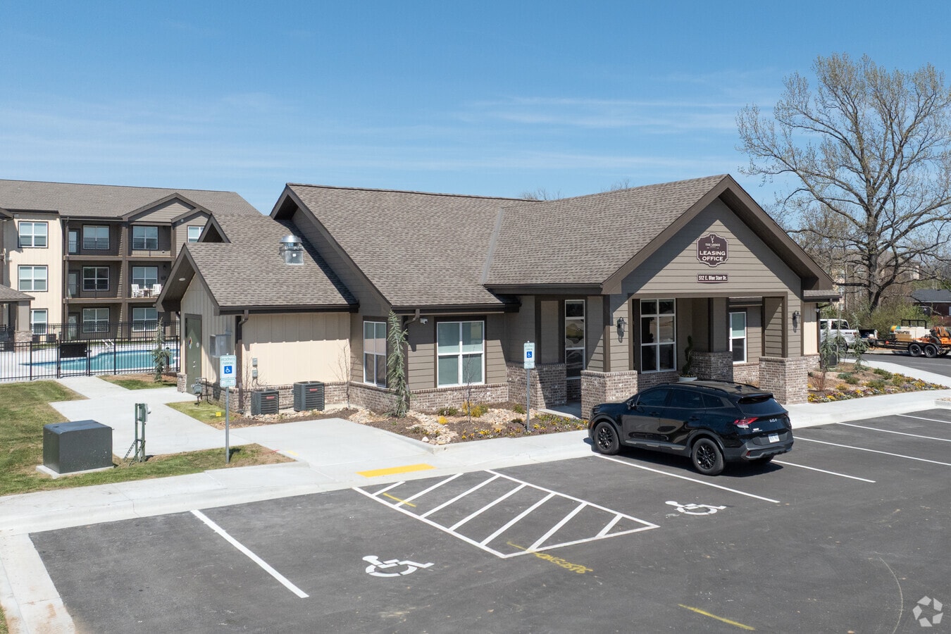Leasing Office - The Lodge Apartments