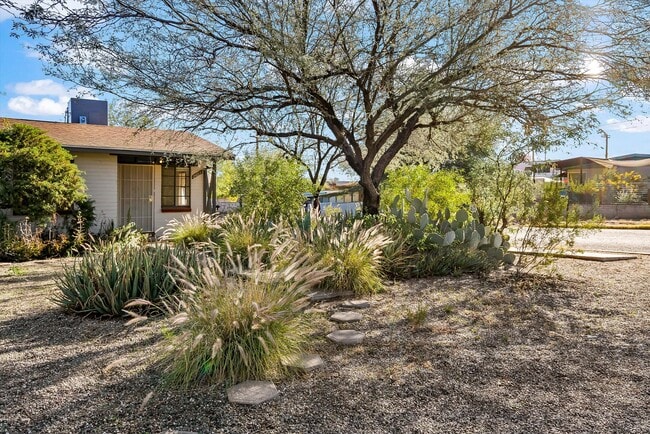 Photo - 2604 N Martin Ave