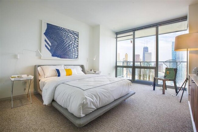 Photo - 330 E Wacker Dr