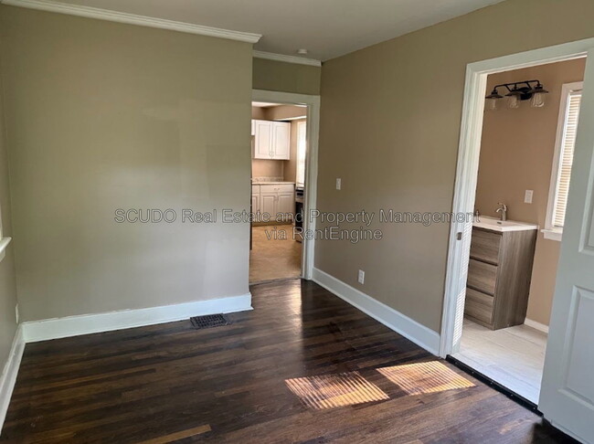 Photo - 2407 E 68th Terrace