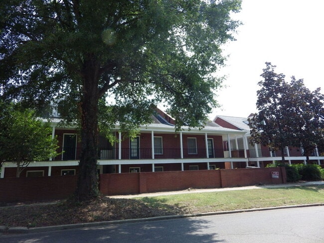 Photo - 518 E Gillespie St Unit 22