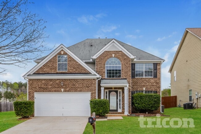 Building Photo - 684 Emporia Loop