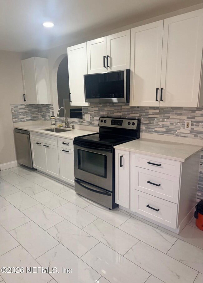 Photo - 7945 Macinnes Dr