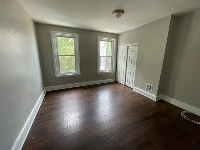 Building Photo - Charming 2-Bedroom Home with Rooftop Space – Available Now in North Philadelphia!