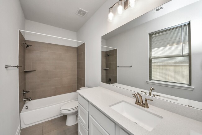 Building Photo - 28907 Ridge Valley Ct