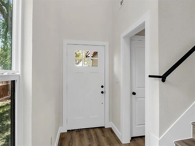 Photo - 5204 Slate St