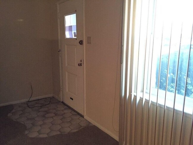 Photo - 1637 Borbeck Ave