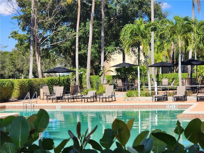 Building Photo - 651 Lyons Rd Unit 10206