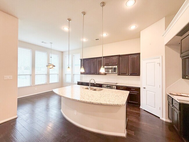 Photo - 10810 Kennowy Ct