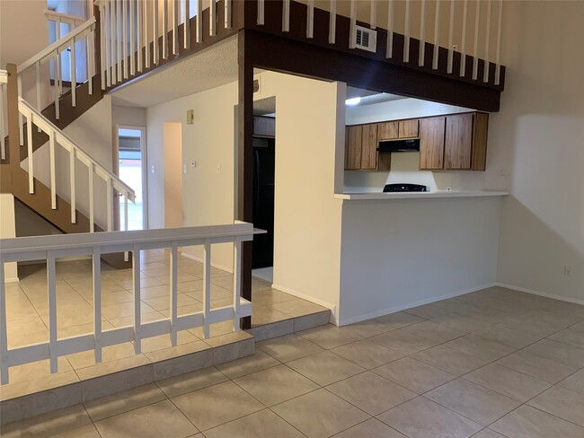 Building Photo - 3034 Windchase Blvd Unit 322 Rental