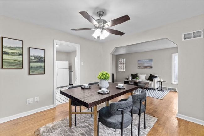 Photo - 5708 Potomac St