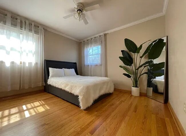 Building Photo - 2502 Fremont Ave Unit 3