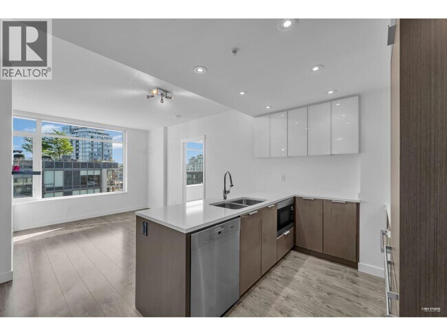 110 Switchmen St Unit 1801