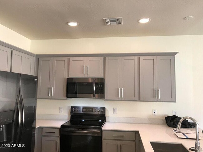 Photo - 4038 E Erie St Unit 101