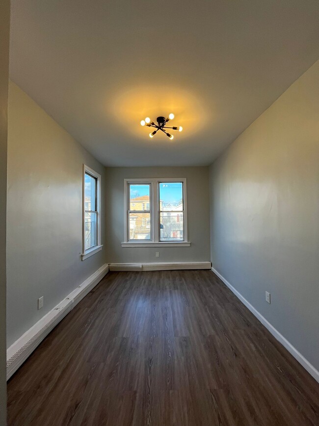 Photo - 54 Stegman St Unit 3