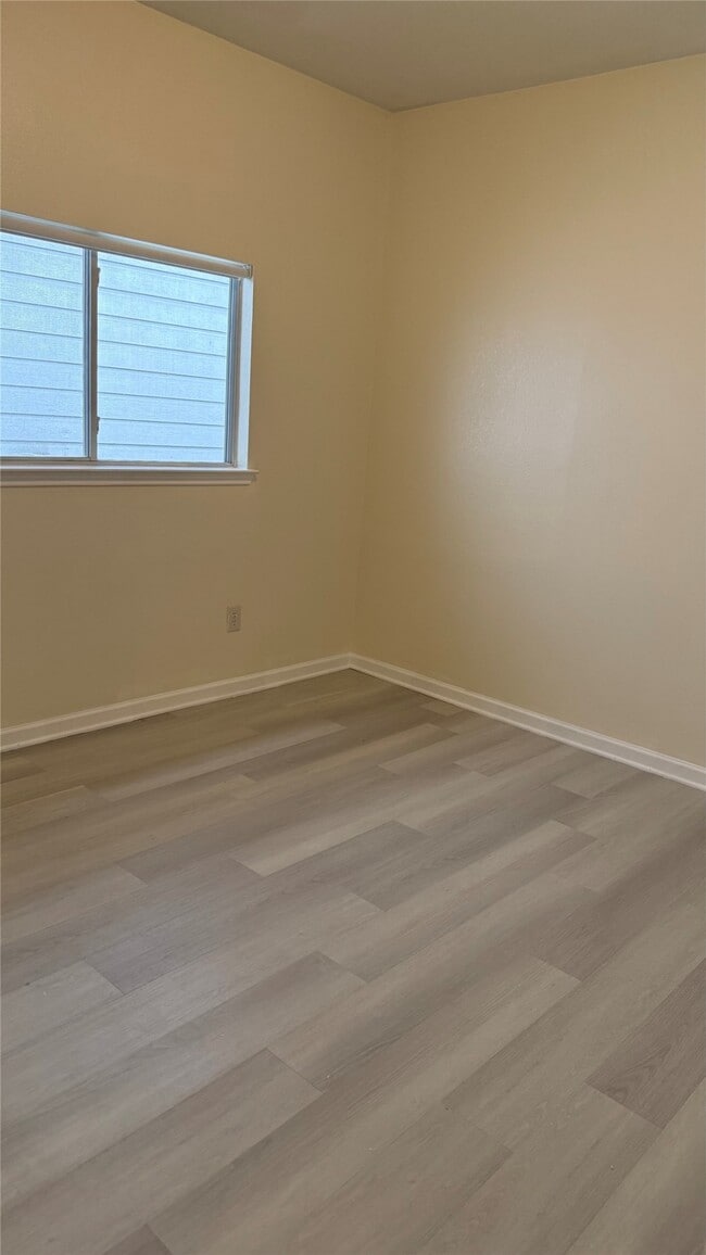 Photo - 1703 Nichole Woods Dr