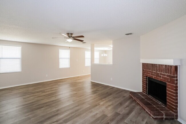 Photo - 732 Granite Ridge Dr