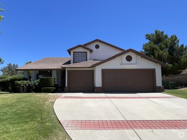 Building Photo - Available Now Palmdale 4 Bedroom + 3 Bathr... Rental