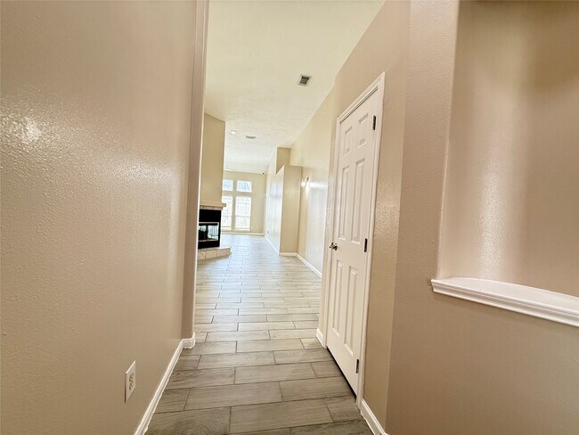 Photo - 6111 Settlers Village Dr