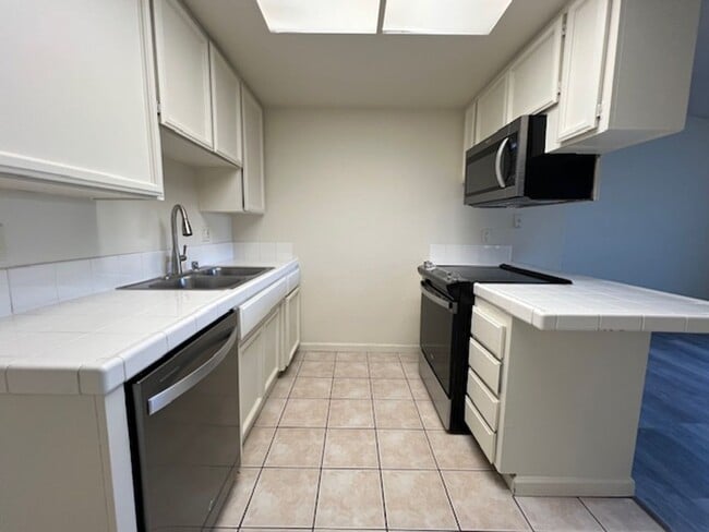 Photo - COMPLETELY REMODELED 2 BEDROOM DUPLEX IN ROCKLIN!!