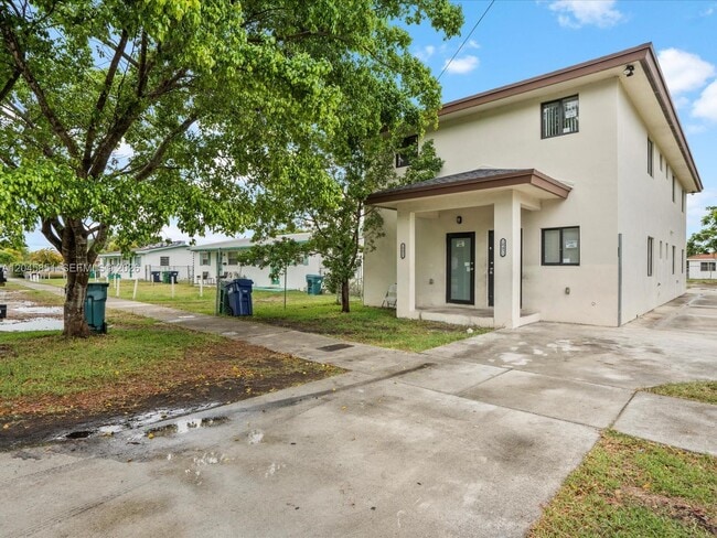 Photo - 10455 SW 179th St Unit 1