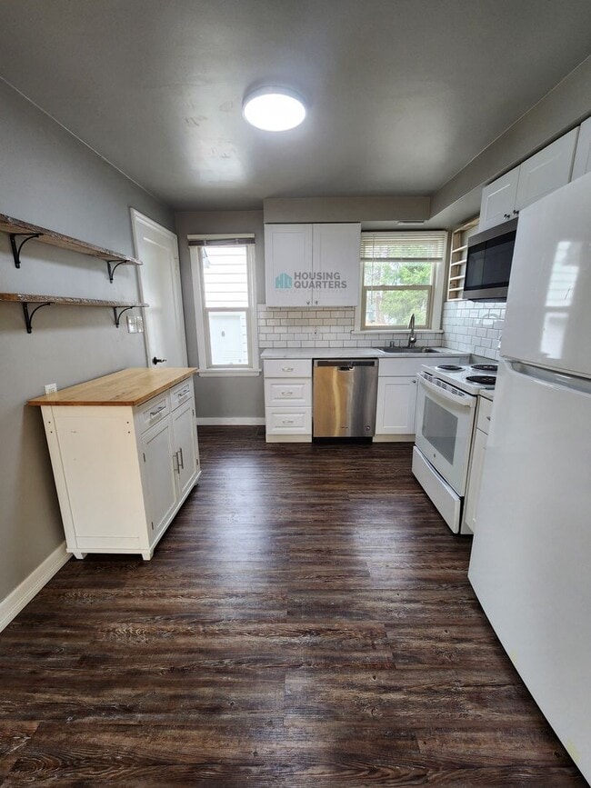 Photo - 3904 W Wellesley Ave