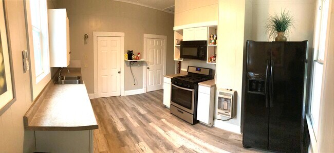 Photo - 108 S Farmerville St Unit Whole house rental