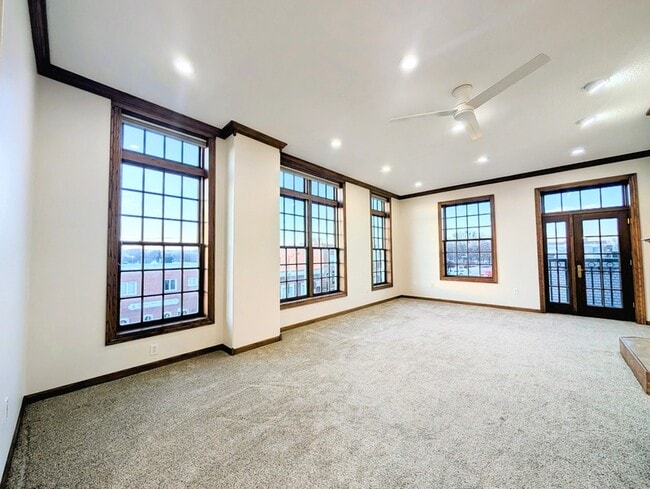 Photo - 700 Main St Unit Suite 301