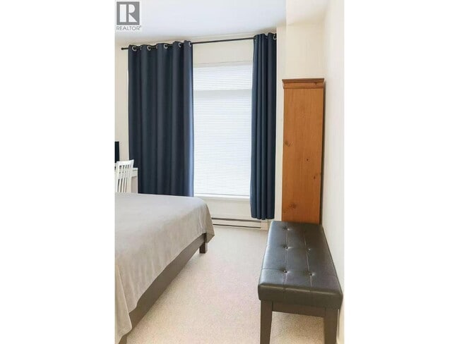 Photo - 5689 Kings Rd