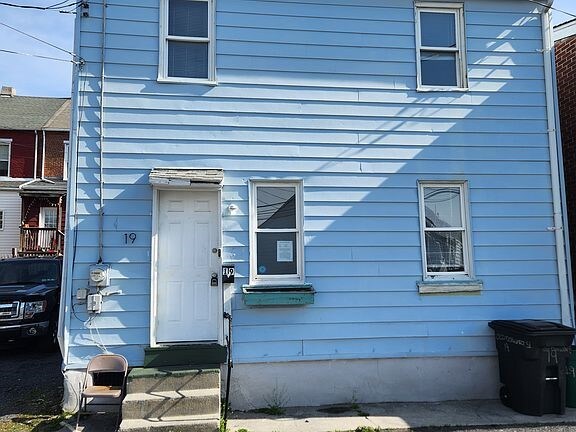 Photo - 19 Old Dorwart St Townhome