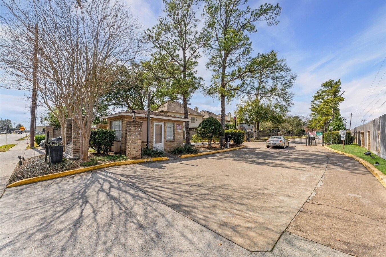 Photo - 2800 Jeanetta St Unidad 1402