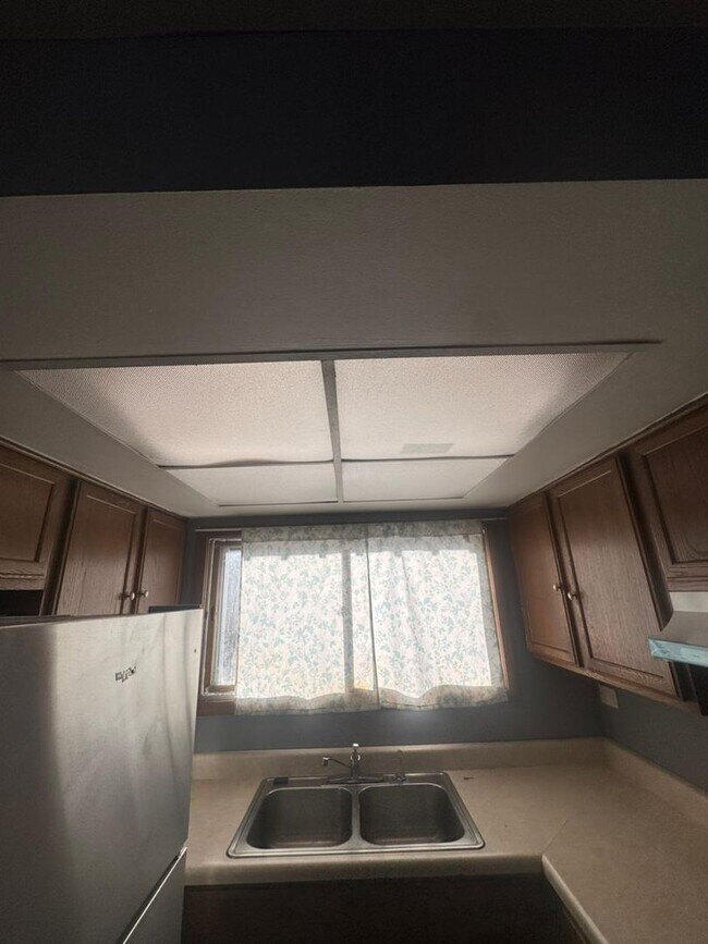 Photo - 1671 Maple Ln Unit 3
