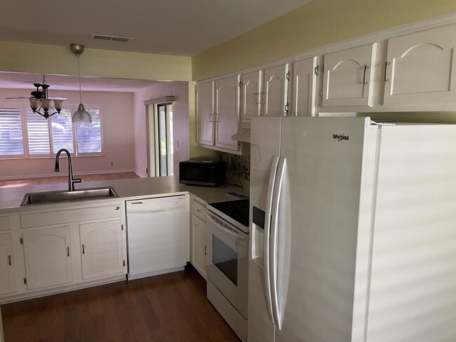 Photo - 255 S Tropical Trail