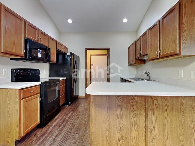 Photo - 517 Stone Path Ct