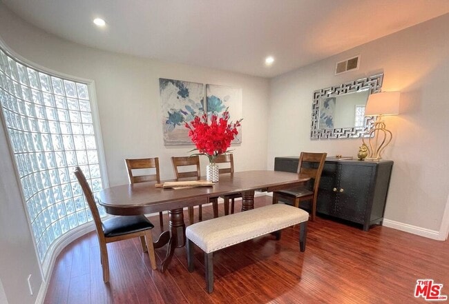 Building Photo - 6605 S Sherbourne Dr Rental
