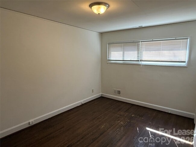 Photo - 3104 Creighton Dr