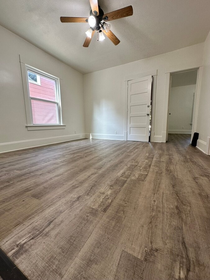 Photo - 641 S Water St