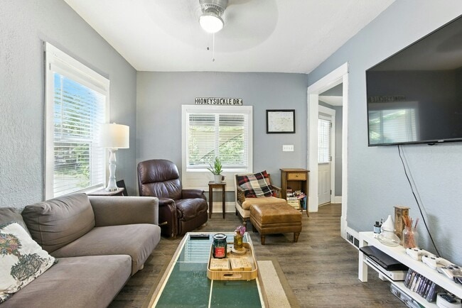 Photo - 3516 Flora Ave