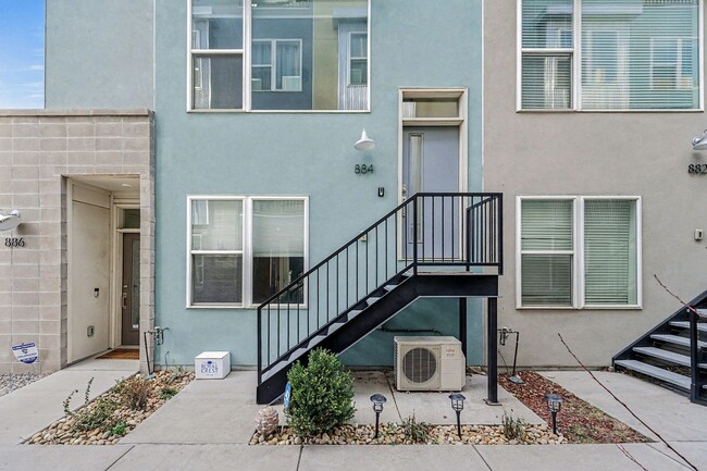 Photo - Modern-3 bedroom -3.5 bathroom Townhome in Santa Fe Art District