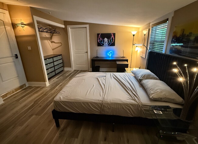 Photo - 345 Chardon Rd