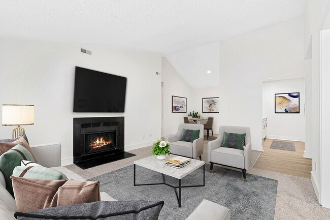 Woodlyn on the Green Apartment Homes