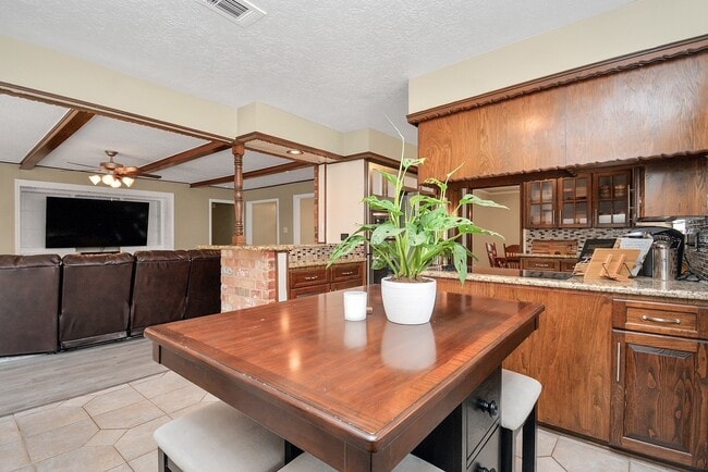 Photo - 9811 Rocktree Dr
