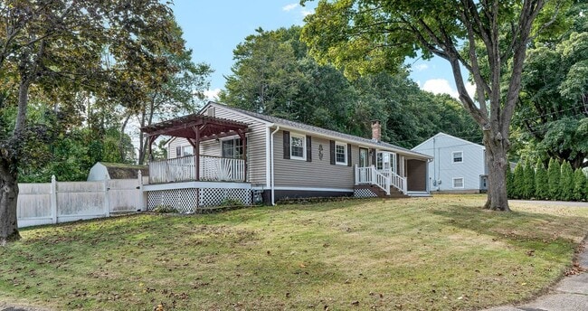 Photo - 75 Glenwood Dr