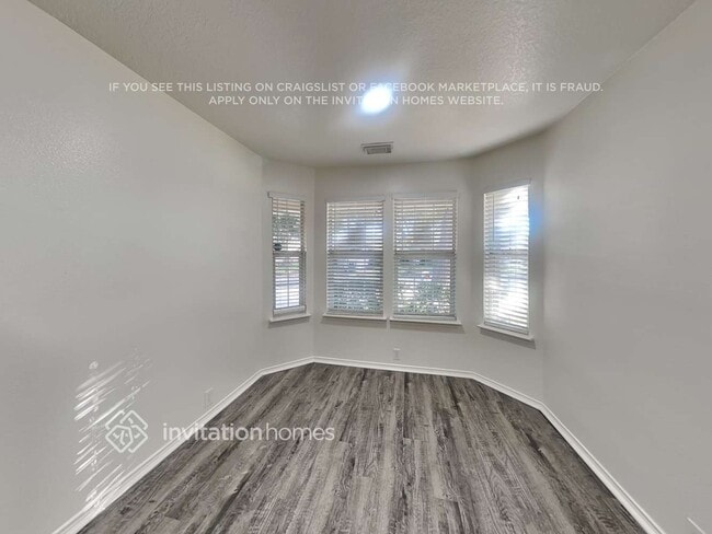 Photo - 3019 Antler Way