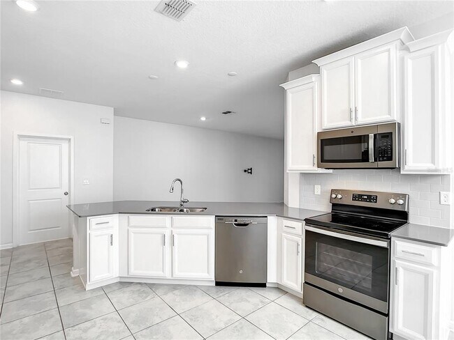 1851 Dumbleton Pl