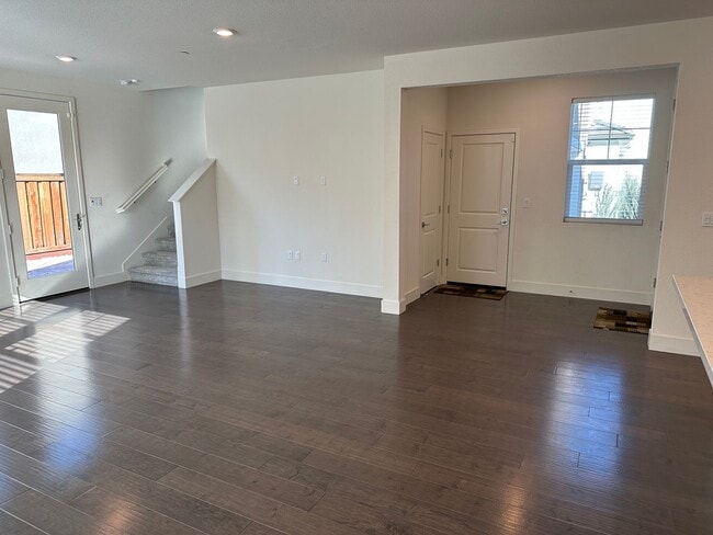 Photo - 2056 Marina Dr